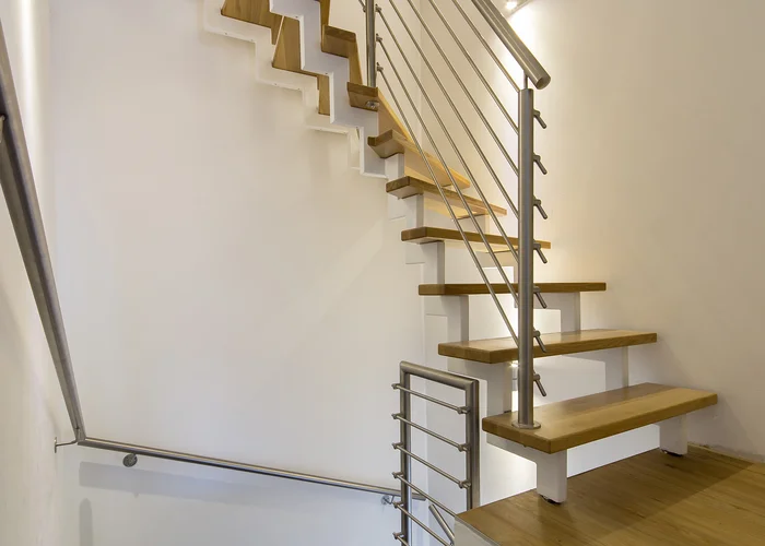 Eingang | Flur | Treppe | 02
