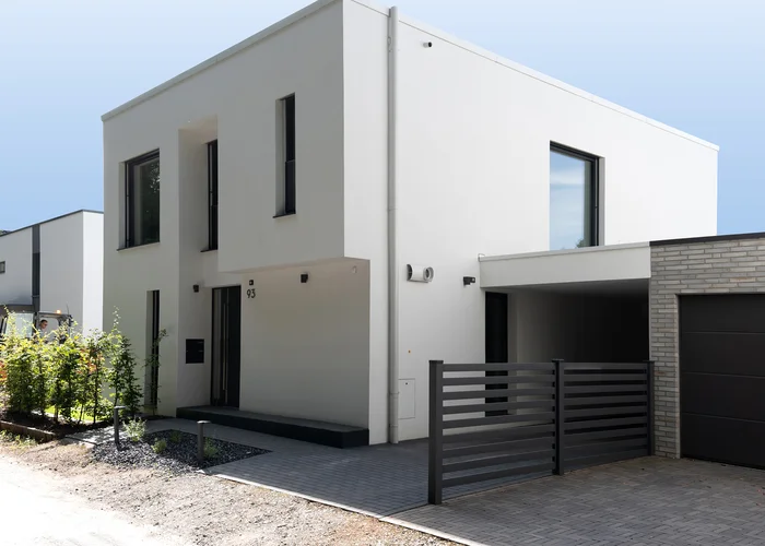 Fritz-Blank-Straße